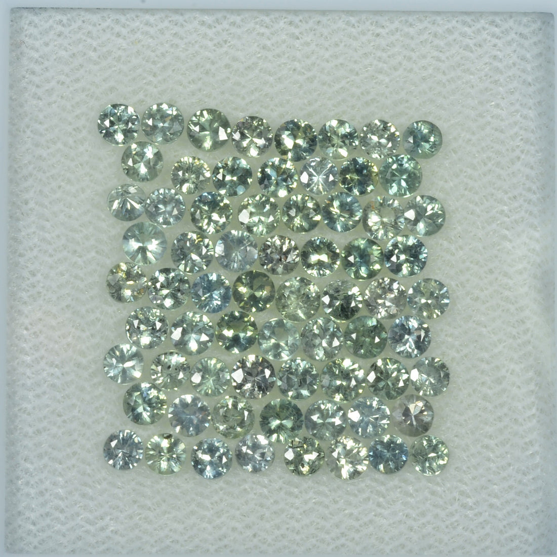 2.5-4.0 mm Natural Green Sapphire Loose Gemstone Round Diamond Cut Vs Quality Color