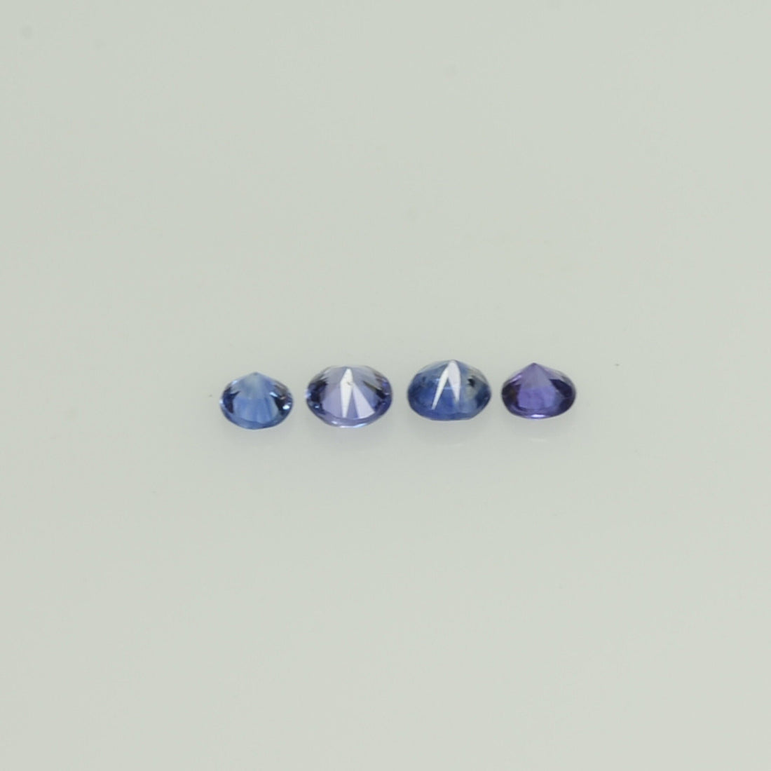 1.2 -4.0 mm Natural Blue Sapphire Loose Gemstone Round Diamond Cut Vs Quality Color