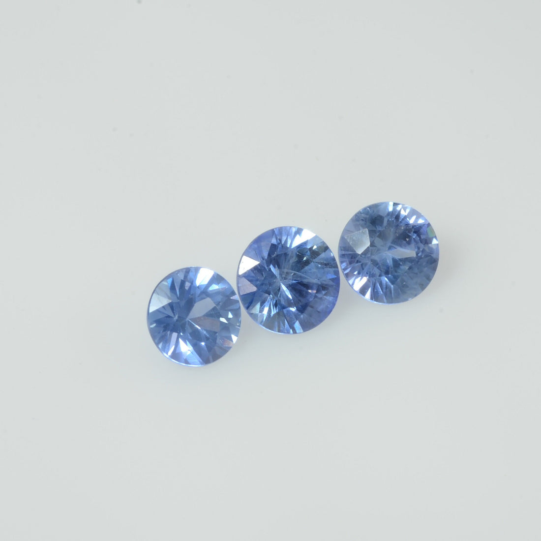 3.8-5.0 mm Natural Blue Sapphire Loose Gemstone Round Diamond Cut Vs Quality Color