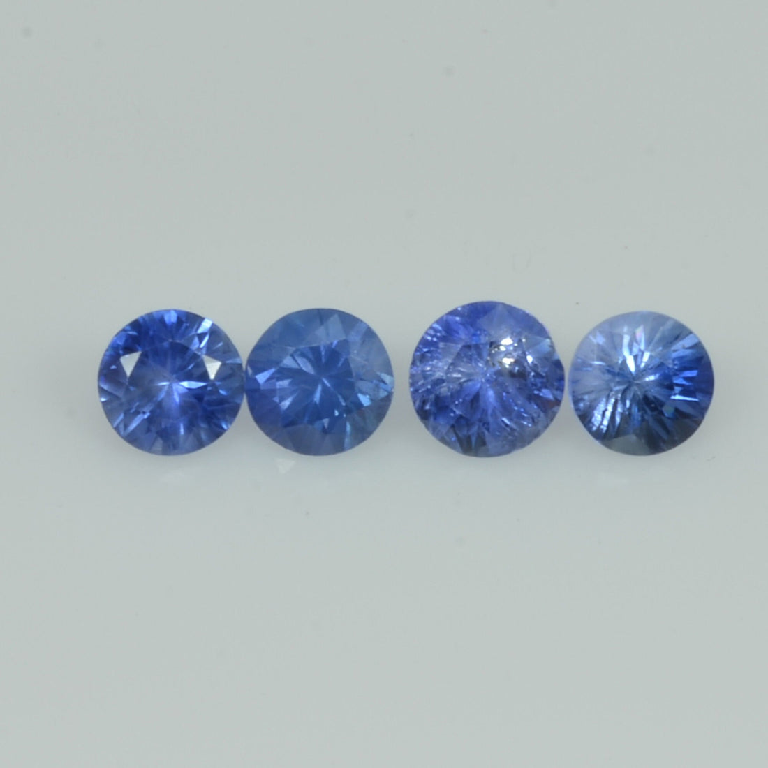 3.8-4.8 mm Natural Blue Sapphire Loose Gemstone Round Diamond Cut Vs Quality Color