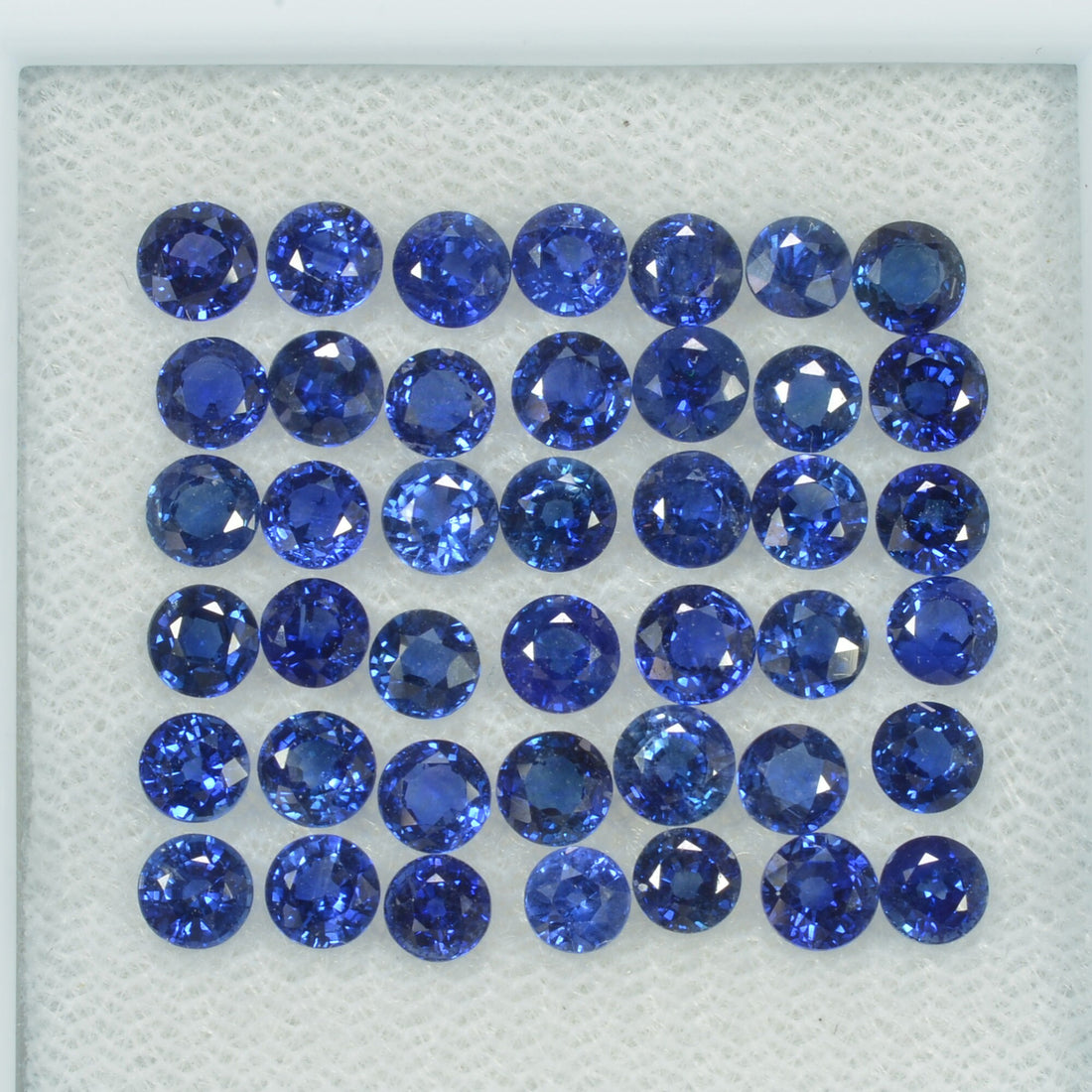 2.7-4.7 mm Natural Blue Sapphire Loose Gemstone Round Diamond Cut Vs Quality Color