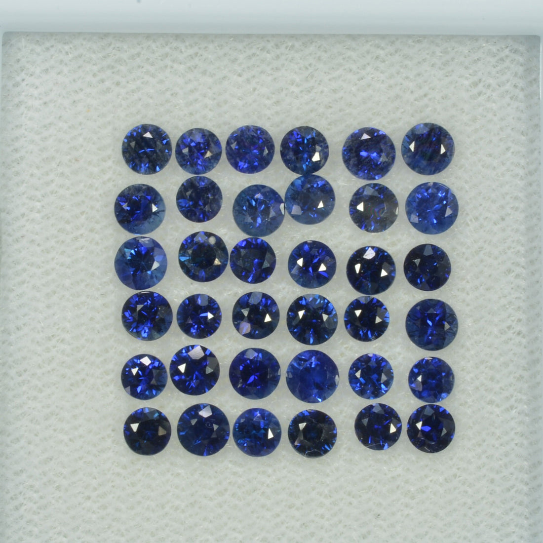 1.8-3.5 mm Natural Blue Sapphire Loose Gemstone Round Diamond Cut Vs Quality Color