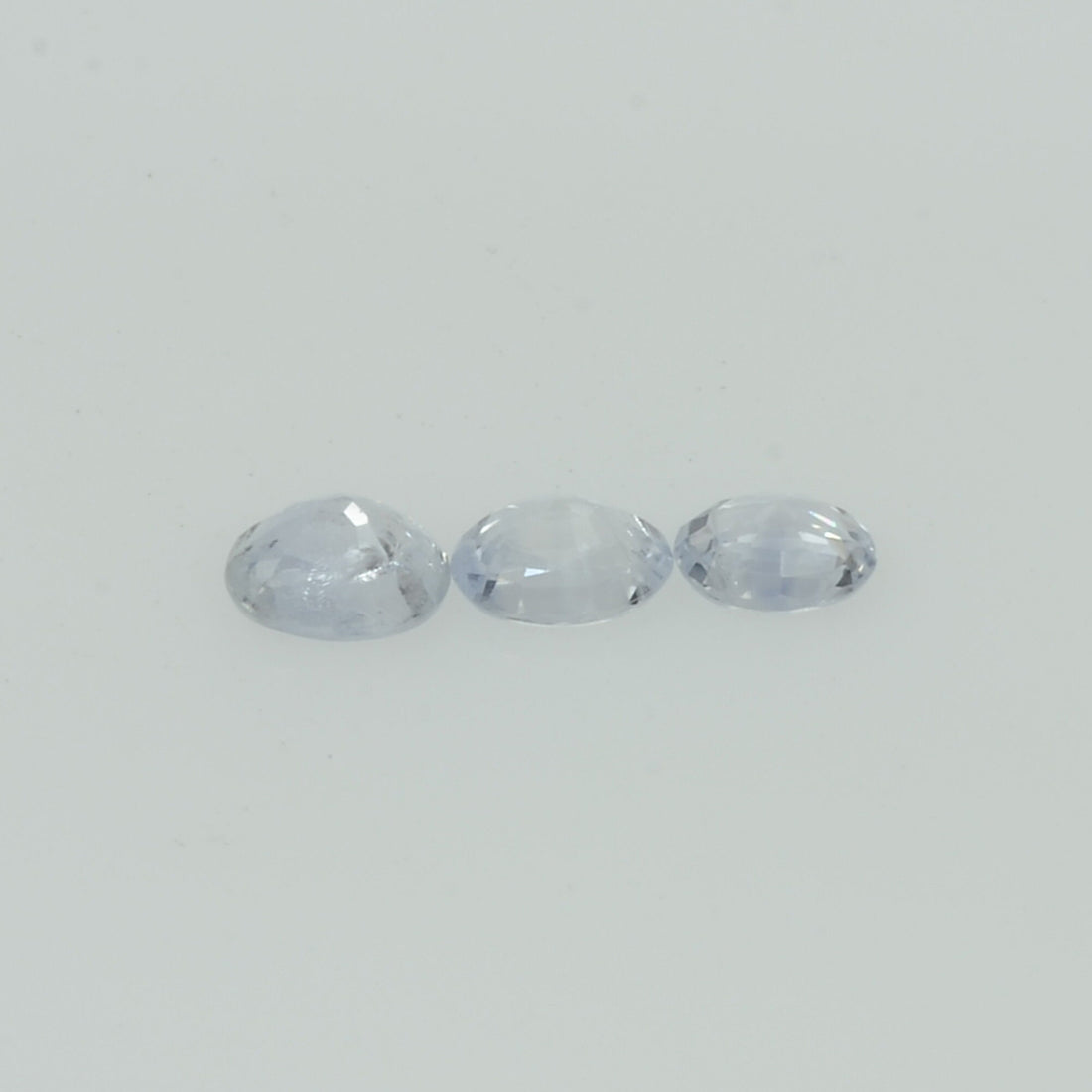 Natural white Sapphire Loose Gemstone VS Quality Oval Cut
