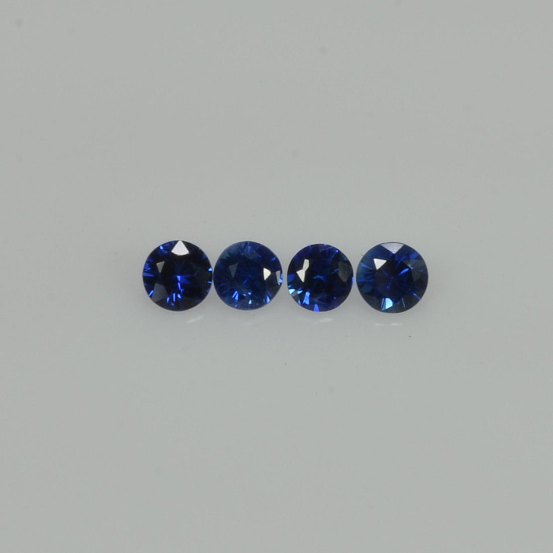 2.5-3.5 mm Natural Blue Sapphire Loose Gemstone Round Diamond Cut Vs Quality Color - Thai Gems Export Ltd.