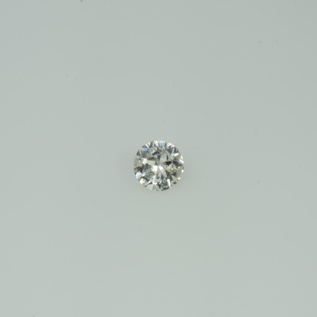 3.5-5.0 mm Natural Yellowish White Sapphire Loose Gemstone Round Diamond Cut Vs Quality