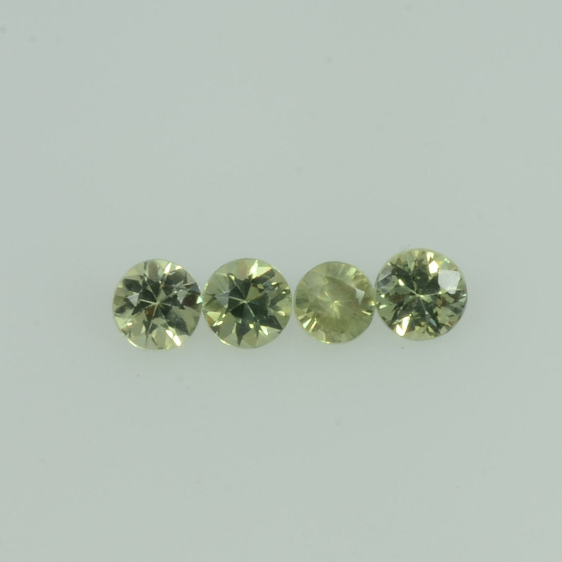 1.4- 4.0 mm Natural Yellowish Green Sapphire Loose Gemstone Round Diamond Cut Color