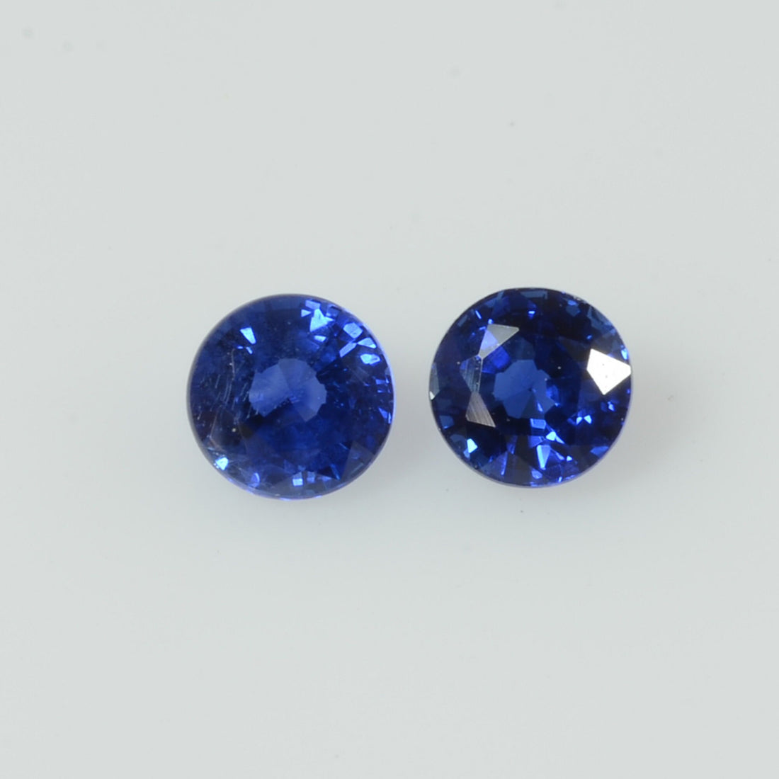 3.9 mm Natural Blue Sapphire Loose Gemstone Round Diamond Cut