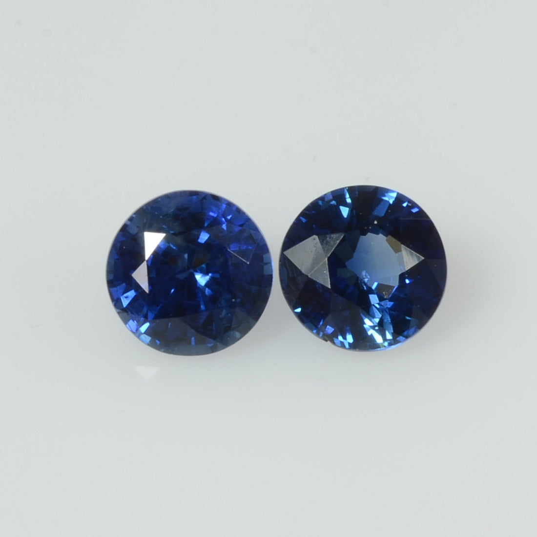 4.4-4.5 mm Natural Blue Sapphire Loose Gemstone Round Diamond Cut
