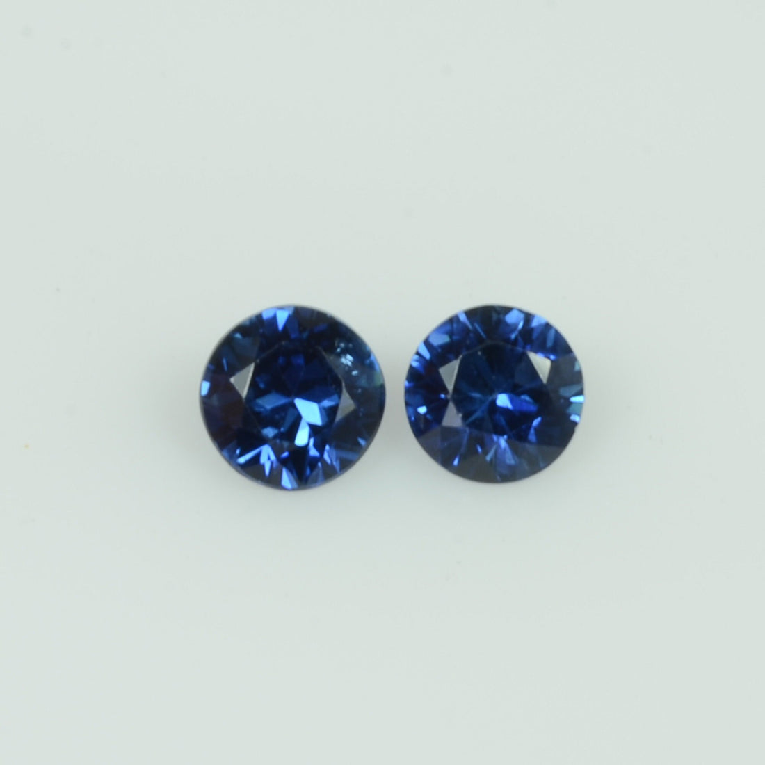 4-4.5 mm Natural Blue Sapphire Loose Gemstone Round Diamond Cut