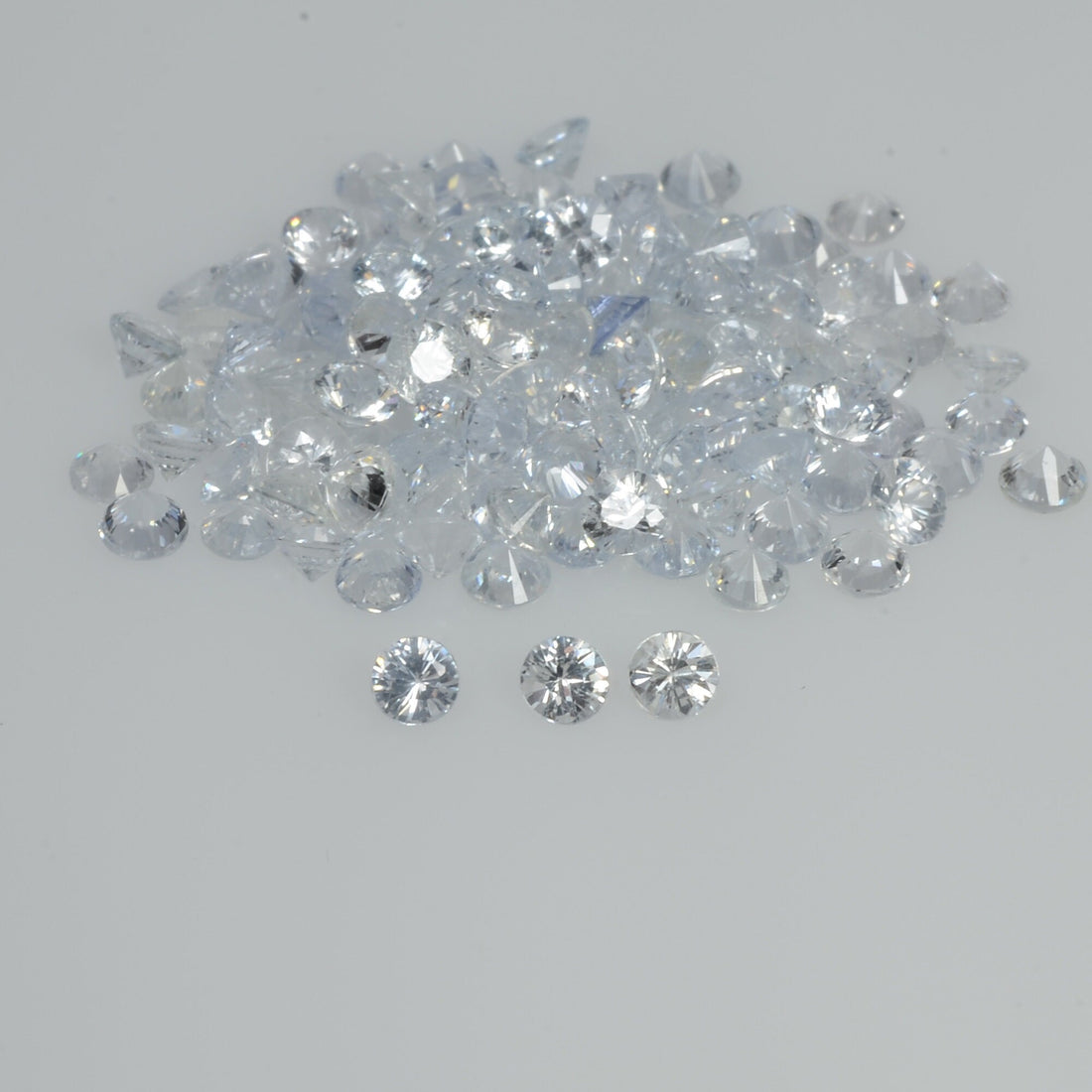 2.5-3.5 mm Natural Yellowish White Sapphire Loose Vs Quality Gemstone Round Diamond Cut