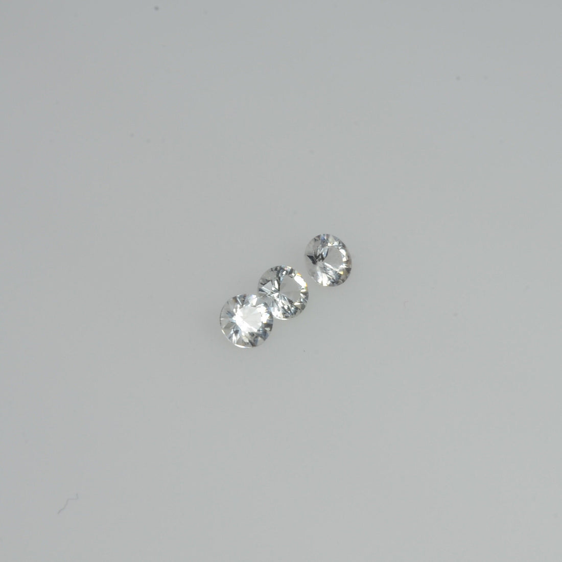 2.5-3.5 mm Natural Yellowish White Sapphire Loose Vs Quality Gemstone Round Diamond Cut