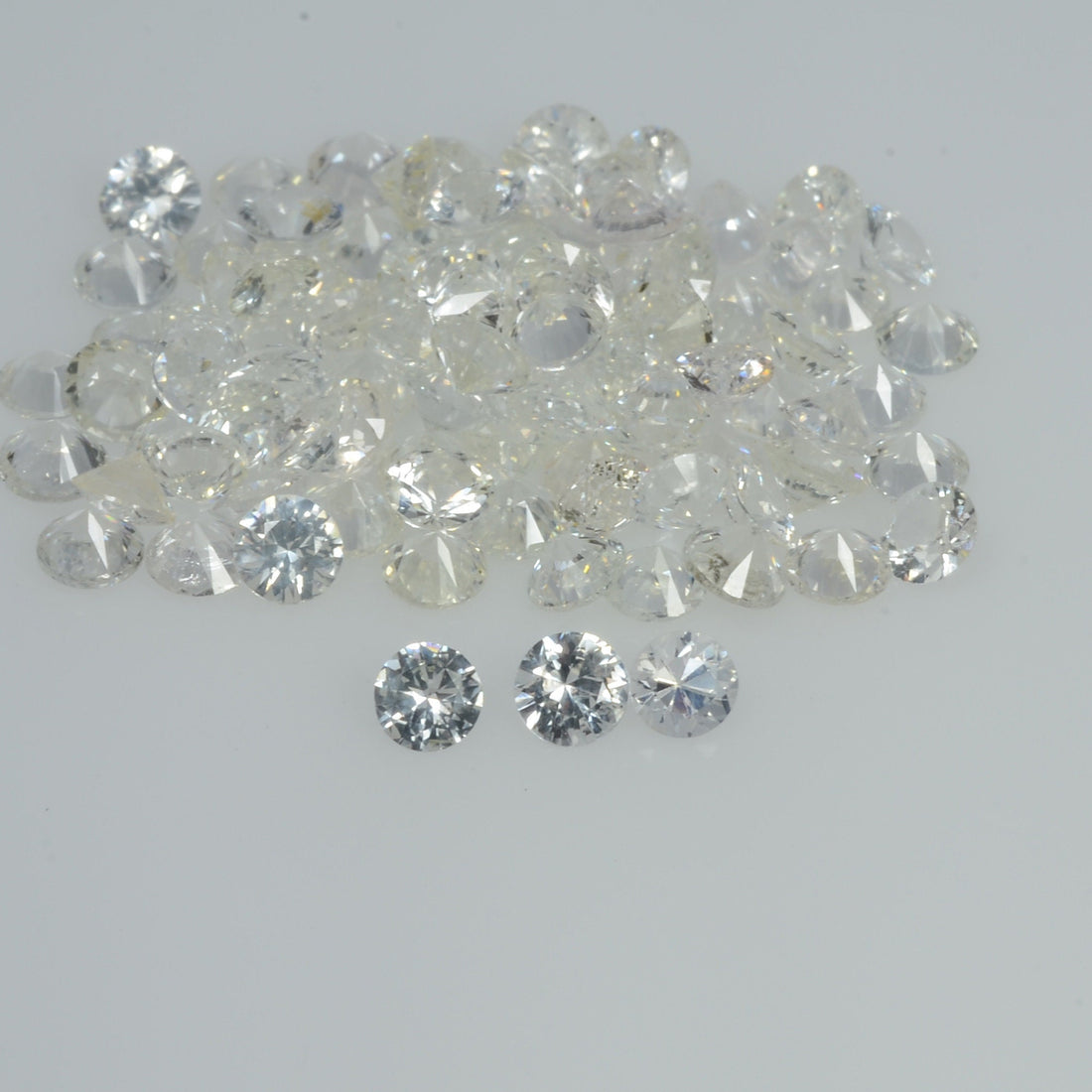 3.0   mm Natural Yellowish white Sapphire Loose Cleanish Quality  Gemstone Round Diamond Cut