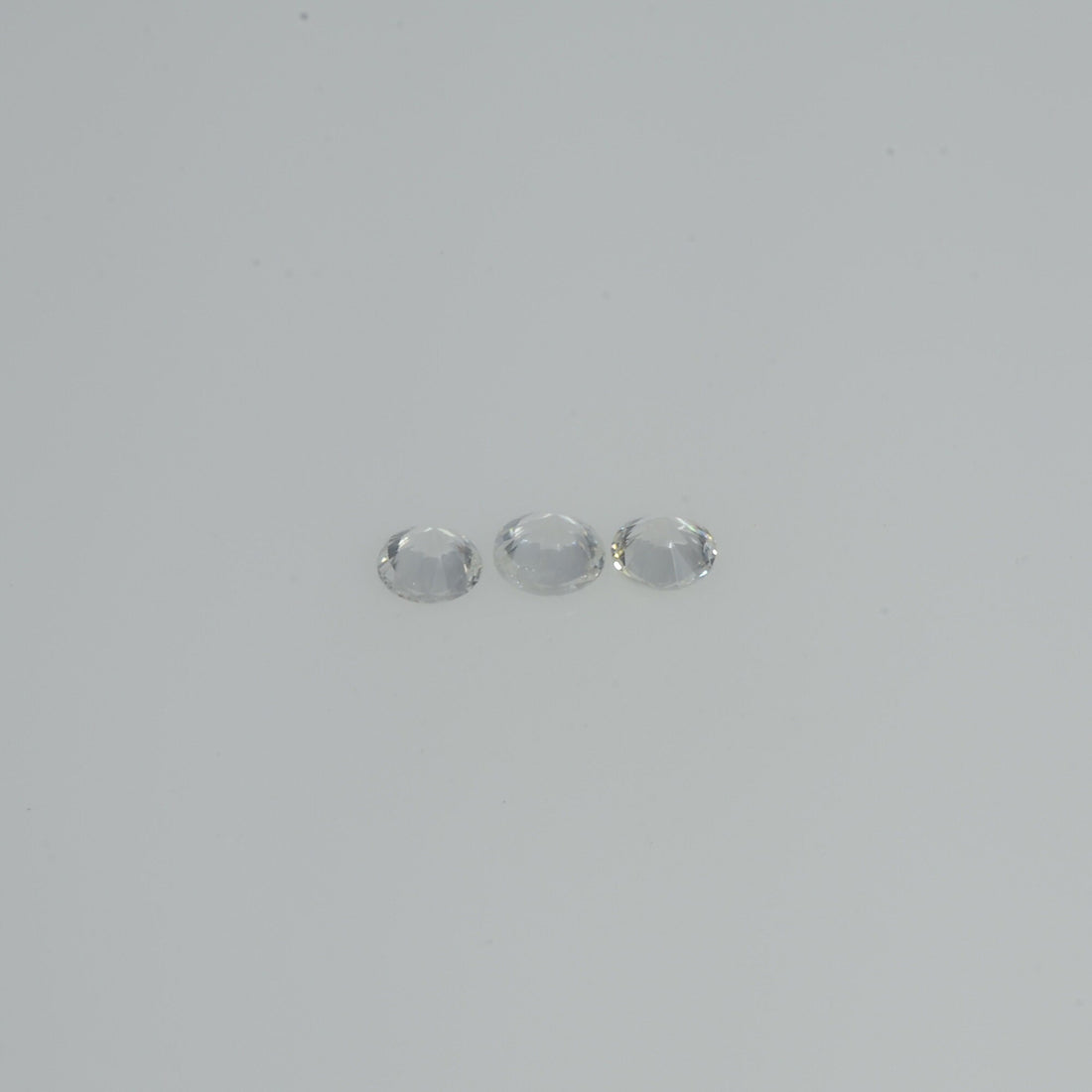 2.0-3.0 mm Natural Yellowish white Sapphire Loose Vs Quality Gemstone Round Diamond Cut