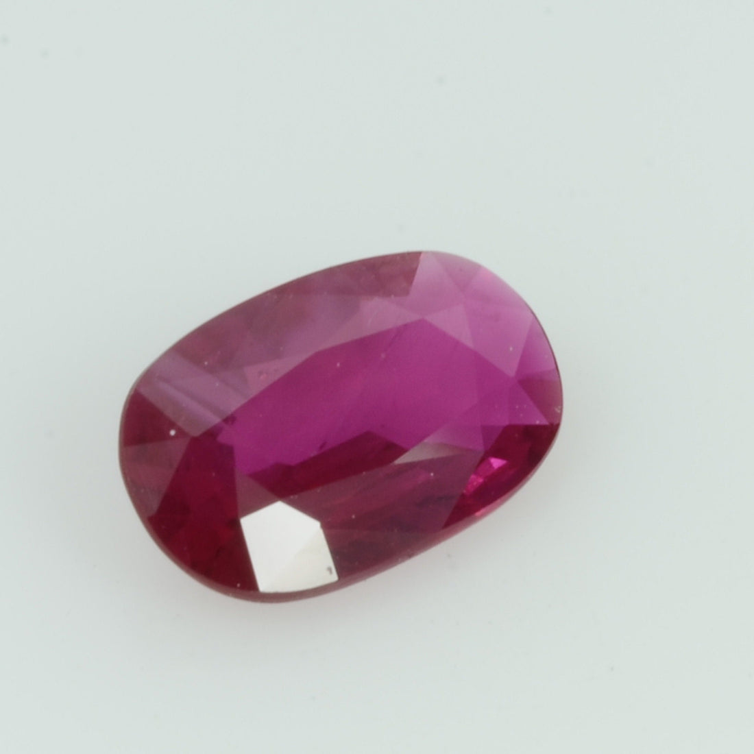 0.76 Cts Natural Vietnam Ruby Loose Gemstone Oval Cut