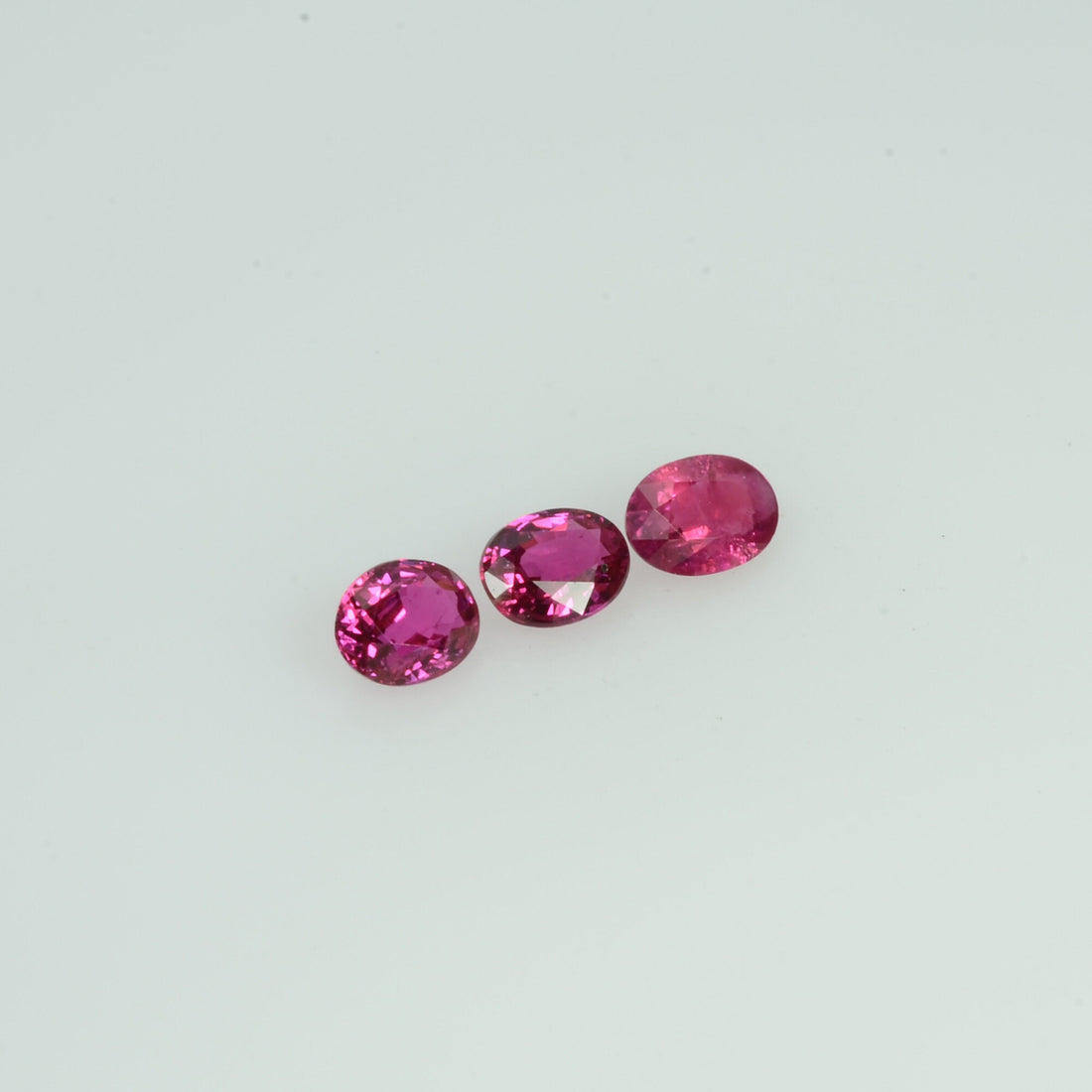 3.5x2.8 mm Natural Burma Ruby Loose Gemstone Oval Cut