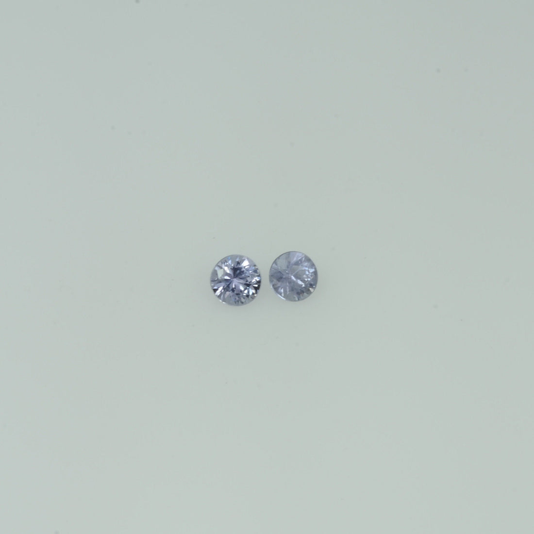 2.5-3.0 mm Natural Lavender Purple Sapphire Loose Gemstone Round Diamond Cut Vs Quality