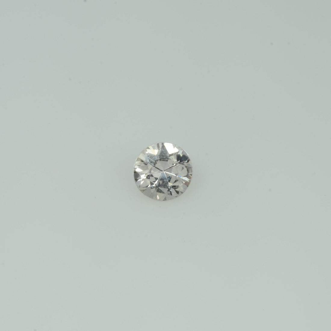 3.5-5.0 mm Natural Yellowish White Sapphire Loose Gemstone Round Diamond Cut Vs Quality