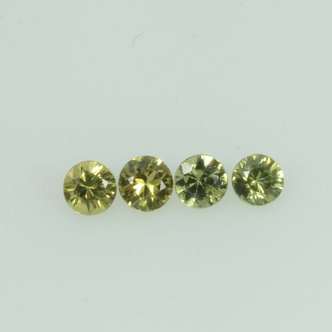 1.5- 3.5 mm Natural Yellowish Green Sapphire Loose Gemstone Round Diamond Cut Color