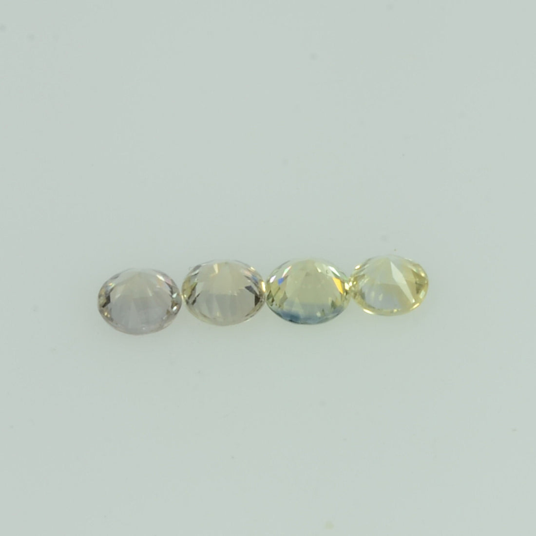 1.4- 4.0 mm Natural Yellowish Green Sapphire Loose Gemstone Round Diamond Cut Color