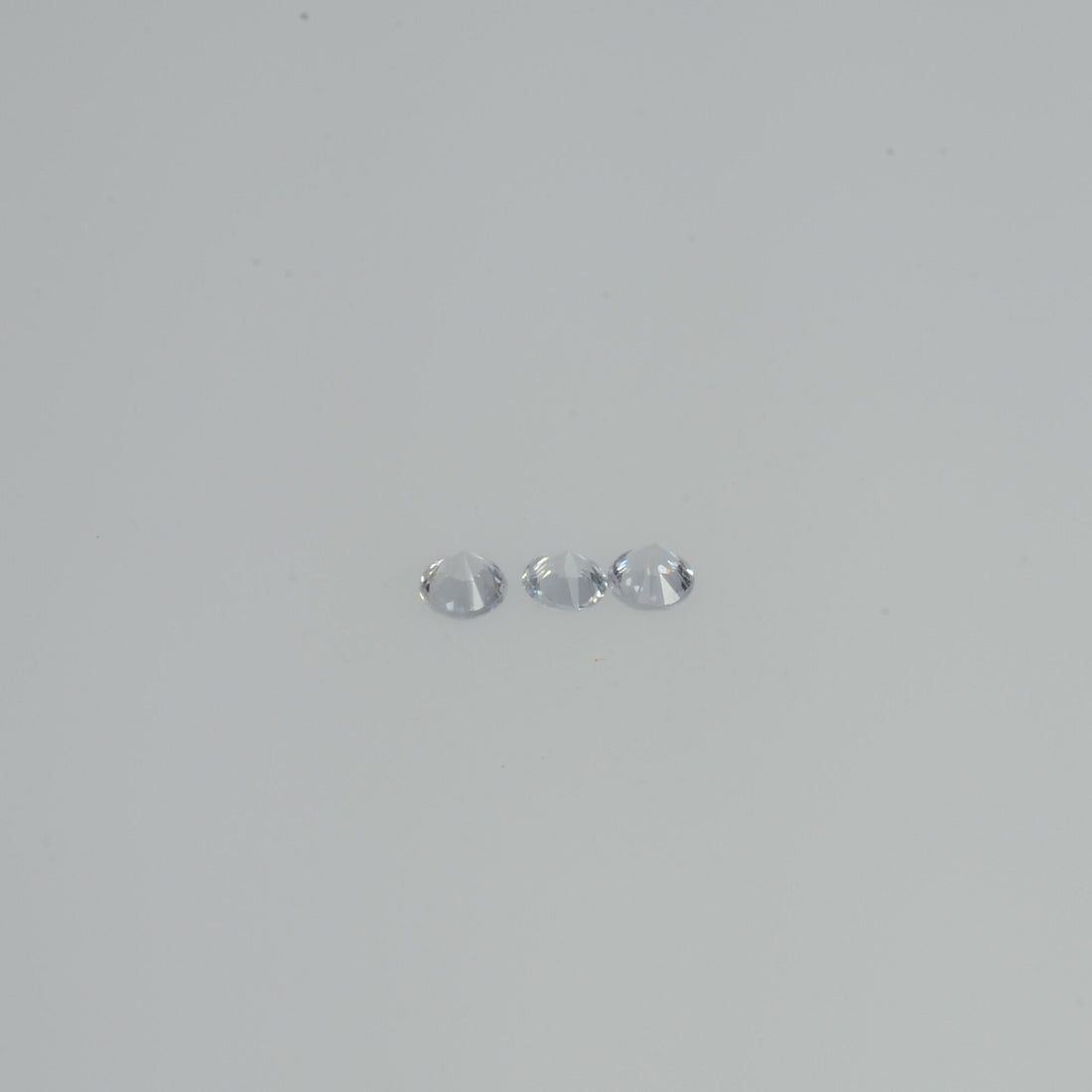 1.5-4.0 mm Natural Whitish Blue Sapphire Loose Cleanish Quality Gemstone Round Diamond Cut