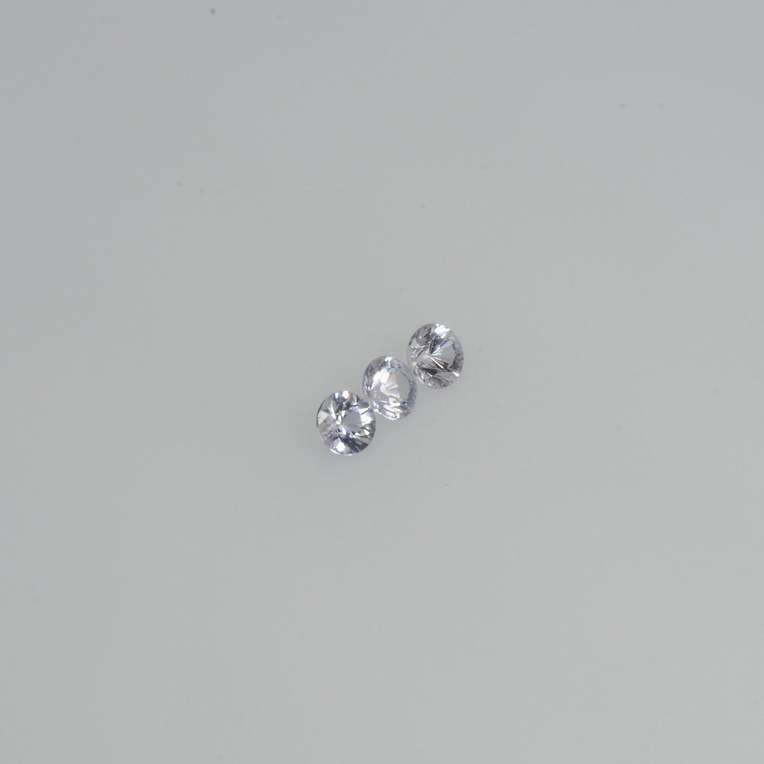 2.5-3.5 mm Natural Whitish Purple Sapphire Loose Cleanish Quality Gemstone Round Diamond Cut