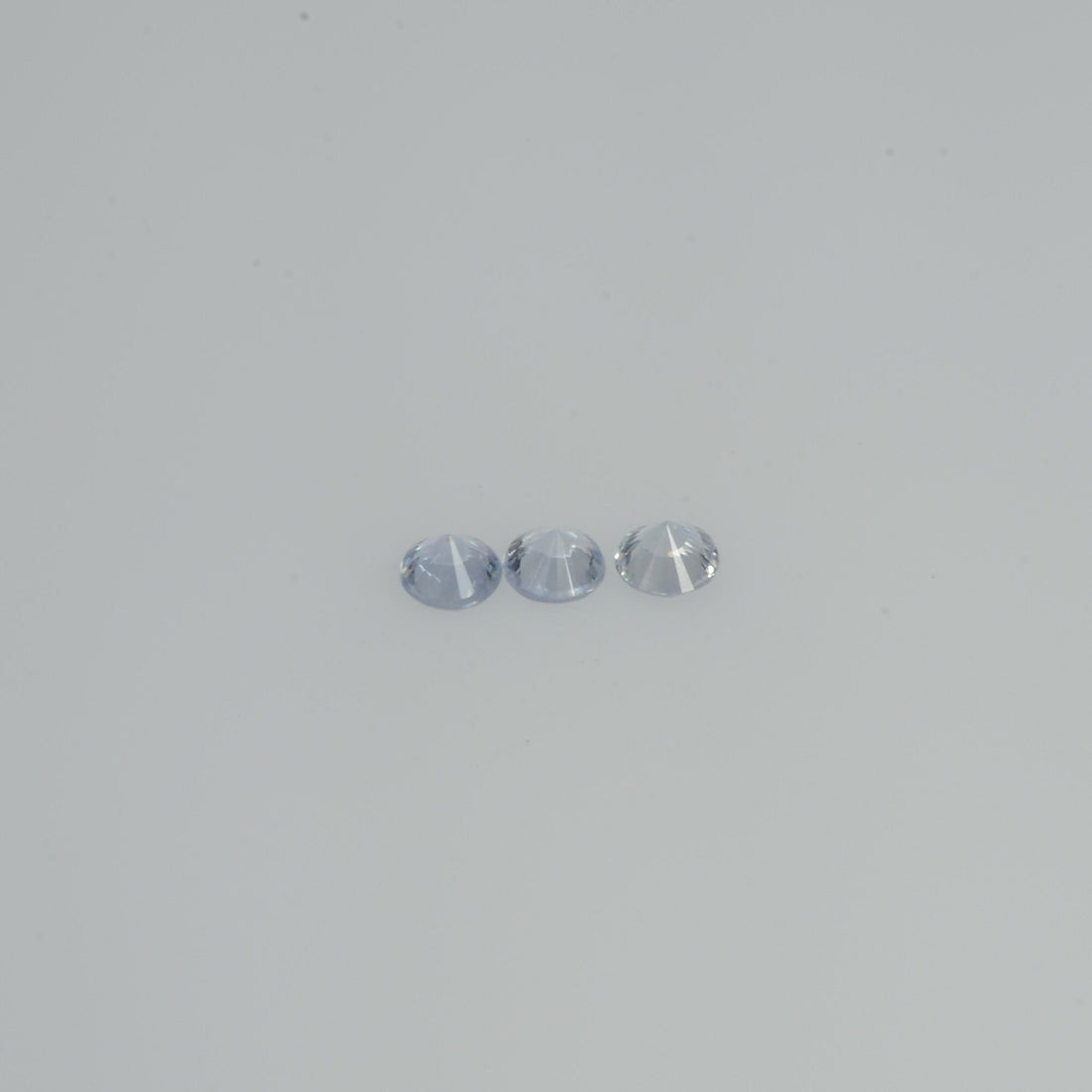 2.5-4.0 mm Natural Bluish White Sapphire Loose Vs Quality Gemstone Round Diamond Cut