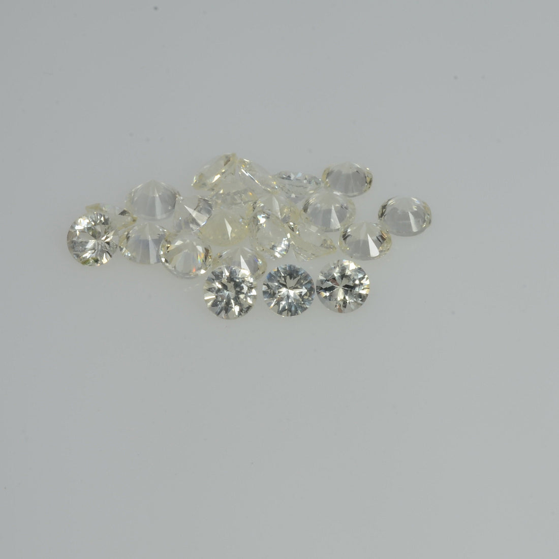 3.0   mm Natural Yellowish white Sapphire Loose Cleanish Quality  Gemstone Round Diamond Cut
