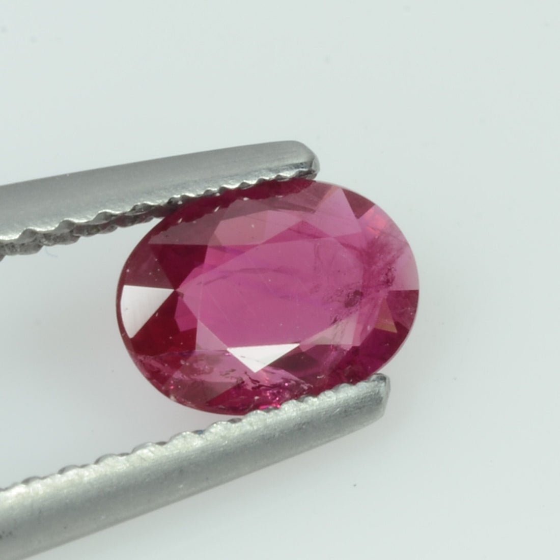 0.62 Cts Natural Vietnam Ruby Loose Gemstone Oval Cut