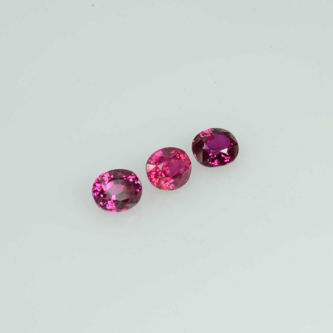 3.7x3 mm Natural Burma Ruby Loose Gemstone Oval Cut