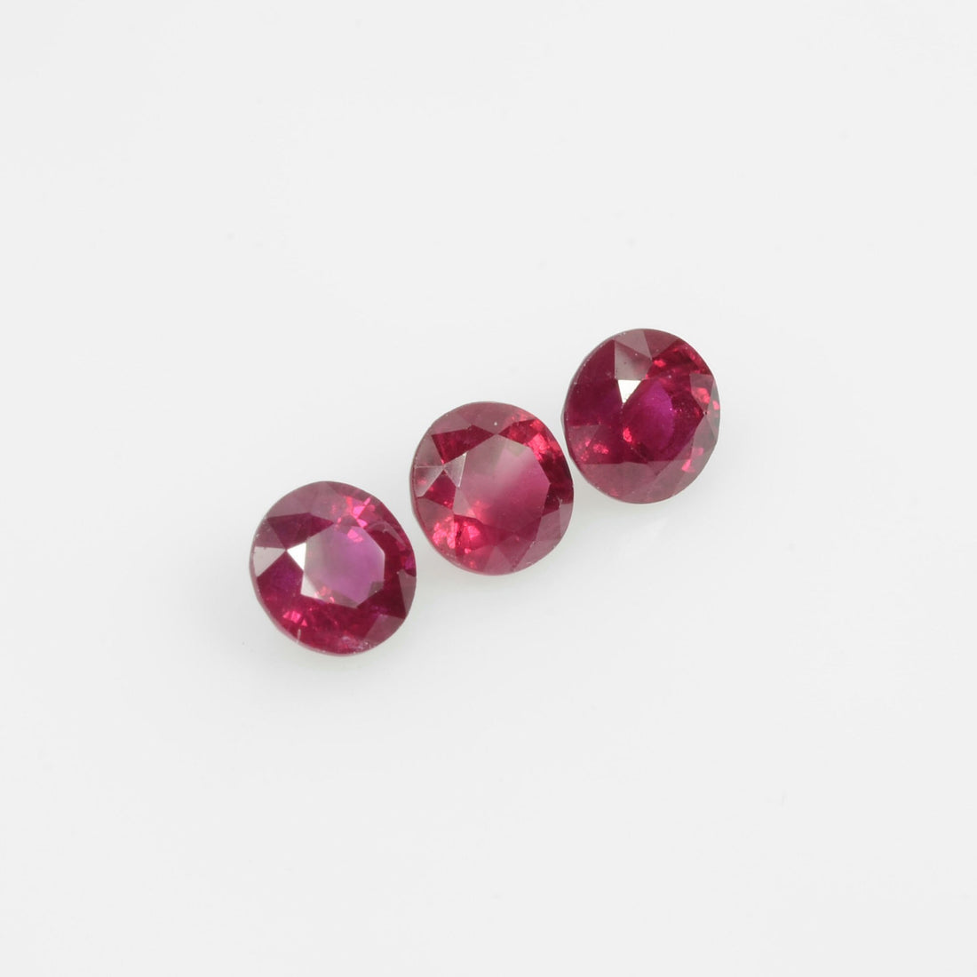 4.3-5.2 mm Natural Ruby Loose Gemstone Round Cut