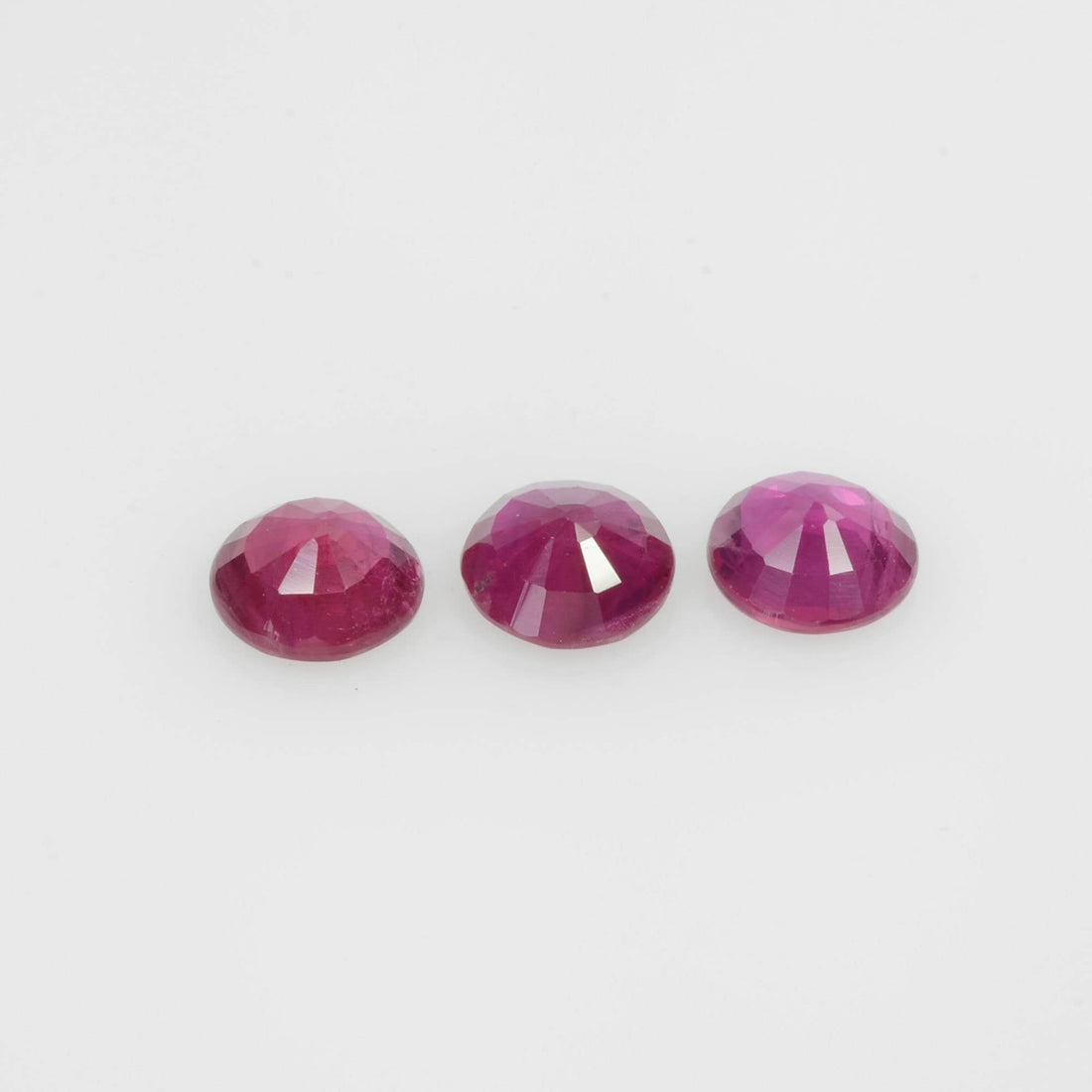 4.5-5.8 mm Natural Ruby Loose Gemstone Round Cut