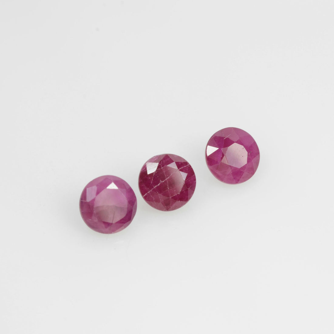 4.1-5.5 mm Natural Ruby Loose Gemstone Round Cut