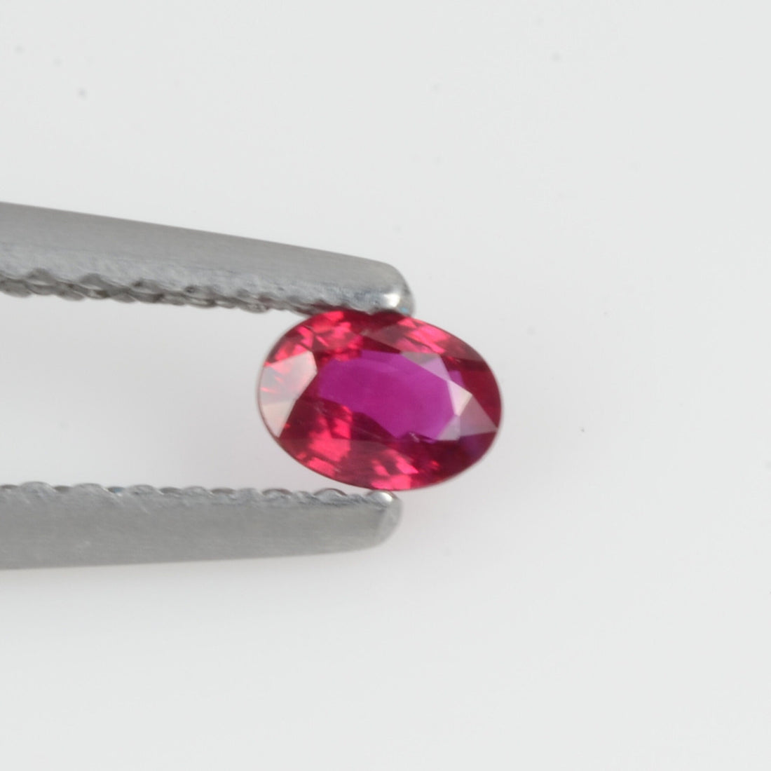 0.16 Cts Natural Ruby Loose Gemstone Oval Cut