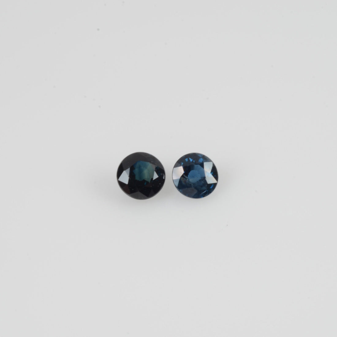 3.5-4.0 mm Natural Blue Sapphire Loose Gemstone Round Cut