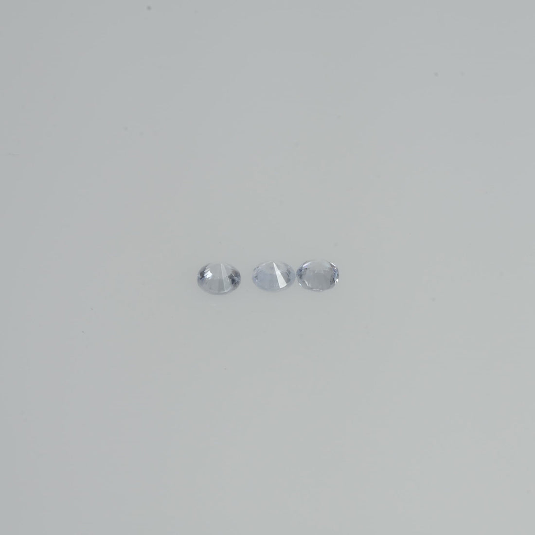 2.5-3.0 mm Natural Bluish White Sapphire Loose Vs Quality Gemstone Round Diamond Cut