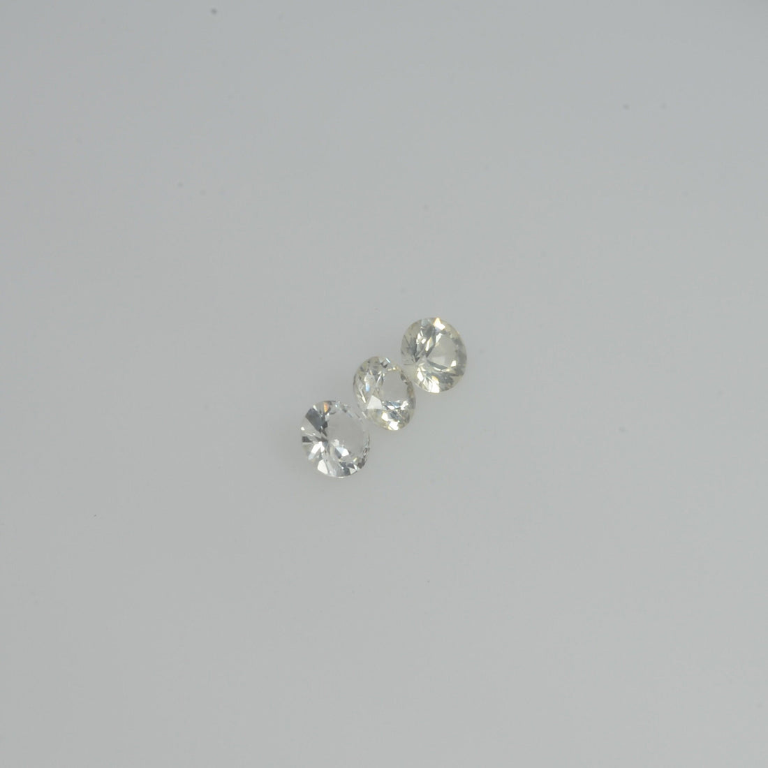 2.0-3.0 mm Natural Yellowish white Sapphire Loose Vs Quality Gemstone Round Diamond Cut