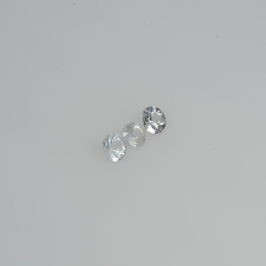 1.5-3.0 mm Natural Yellowish white Sapphire Loose Vs Quality Gemstone Round Diamond Cut