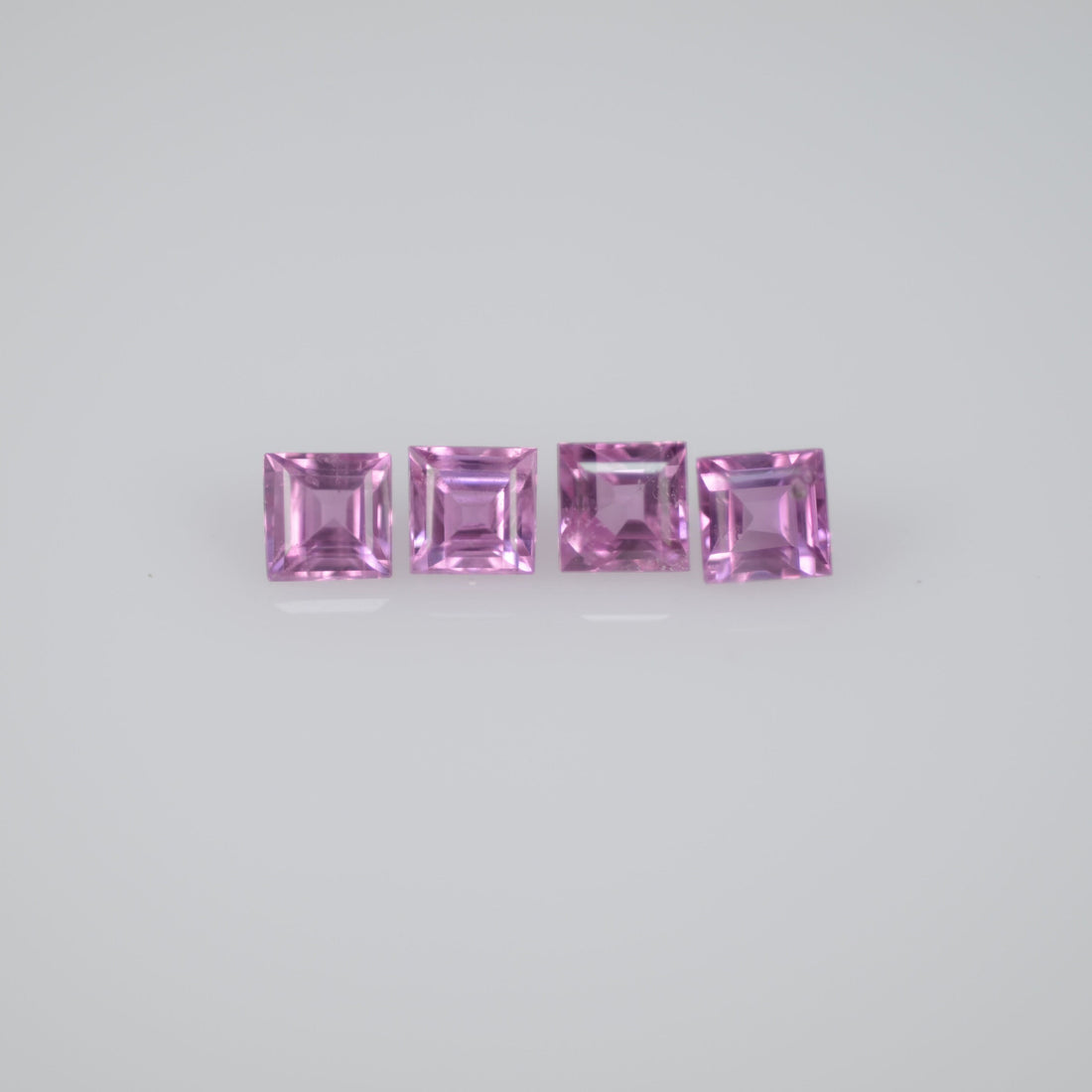 2.2-3.9 mm Natural Callibrated Pink Sapphire Loose Gemstone Square Cut