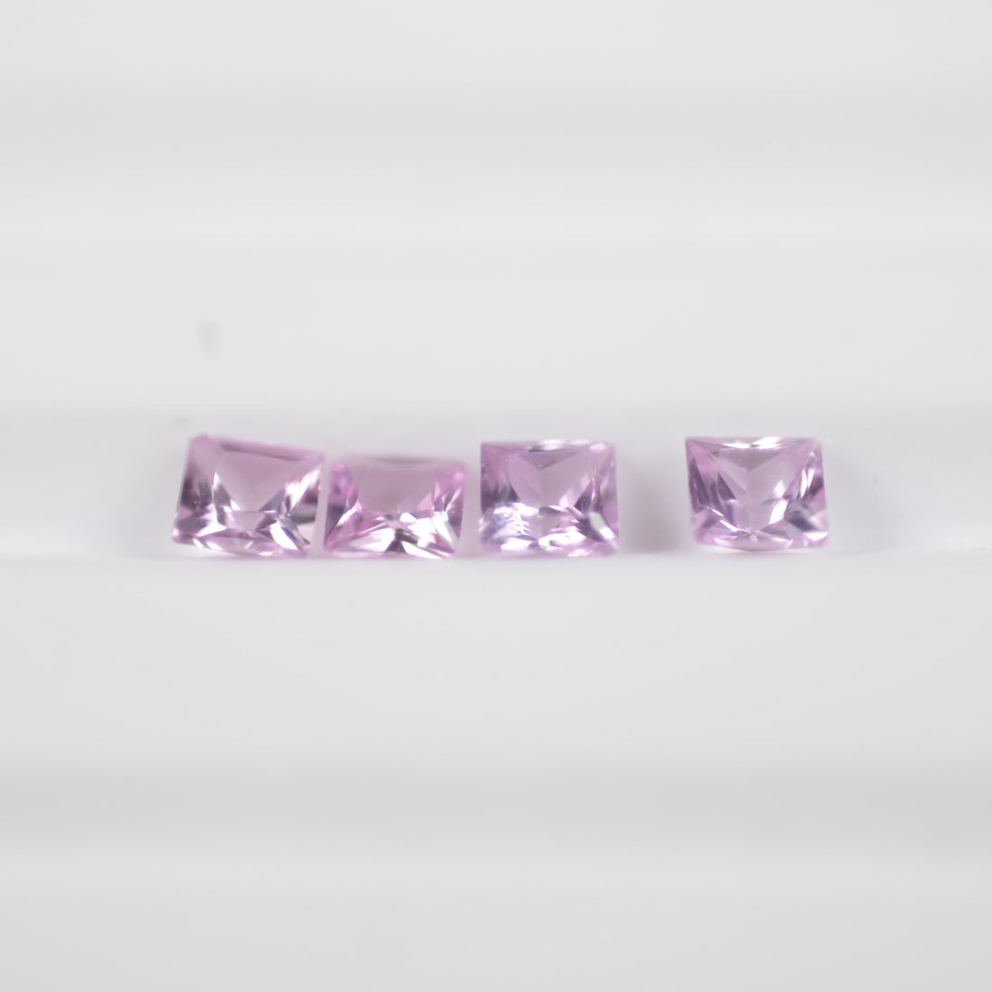 1.6-4.0 mm Natural Callibrated Pink Sapphire Loose Gemstone Princess Square Cut