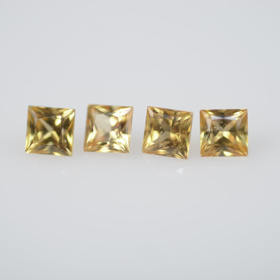2.8-3.3 mm Natural Calibrated Yellow Sapphire Loose Gemstone Princess Cut