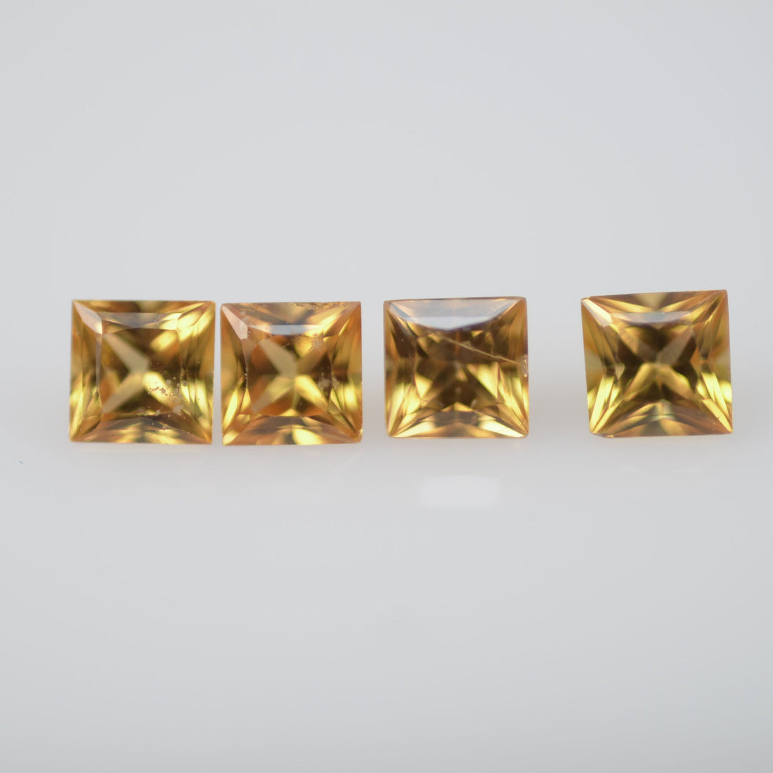 2.8-3.2 mm Natural Calibrated Yellow Sapphire Loose Gemstone Princess Cut