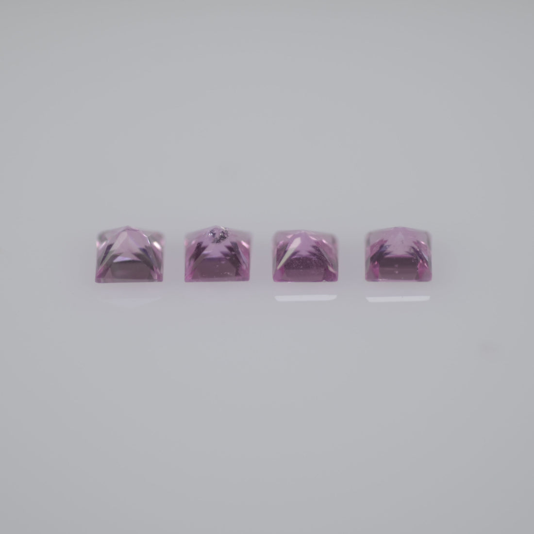 1.9-3.5 mm Natural Callibrated Pink Sapphire Loose Gemstone Princess Square Cut