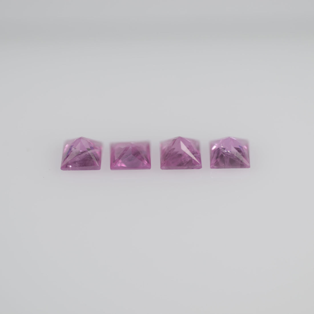 1.9-3.5 mm Natural Callibrated Pink Sapphire Loose Gemstone Princess Square Cut