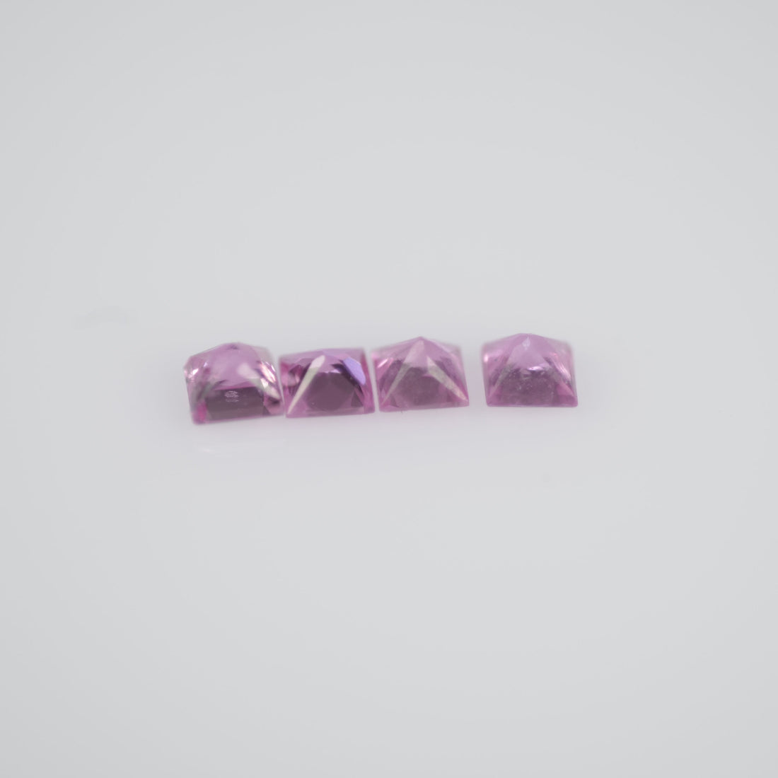 1.9-3.6 mm Natural Callibrated Pink Sapphire Loose Gemstone Princess Square Cut