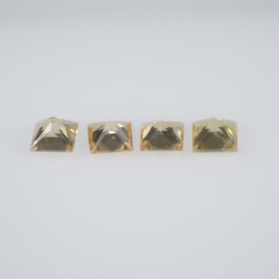 3.2-4.1 mm Natural Calibrated Yellow Sapphire Loose Gemstone Princess Cut
