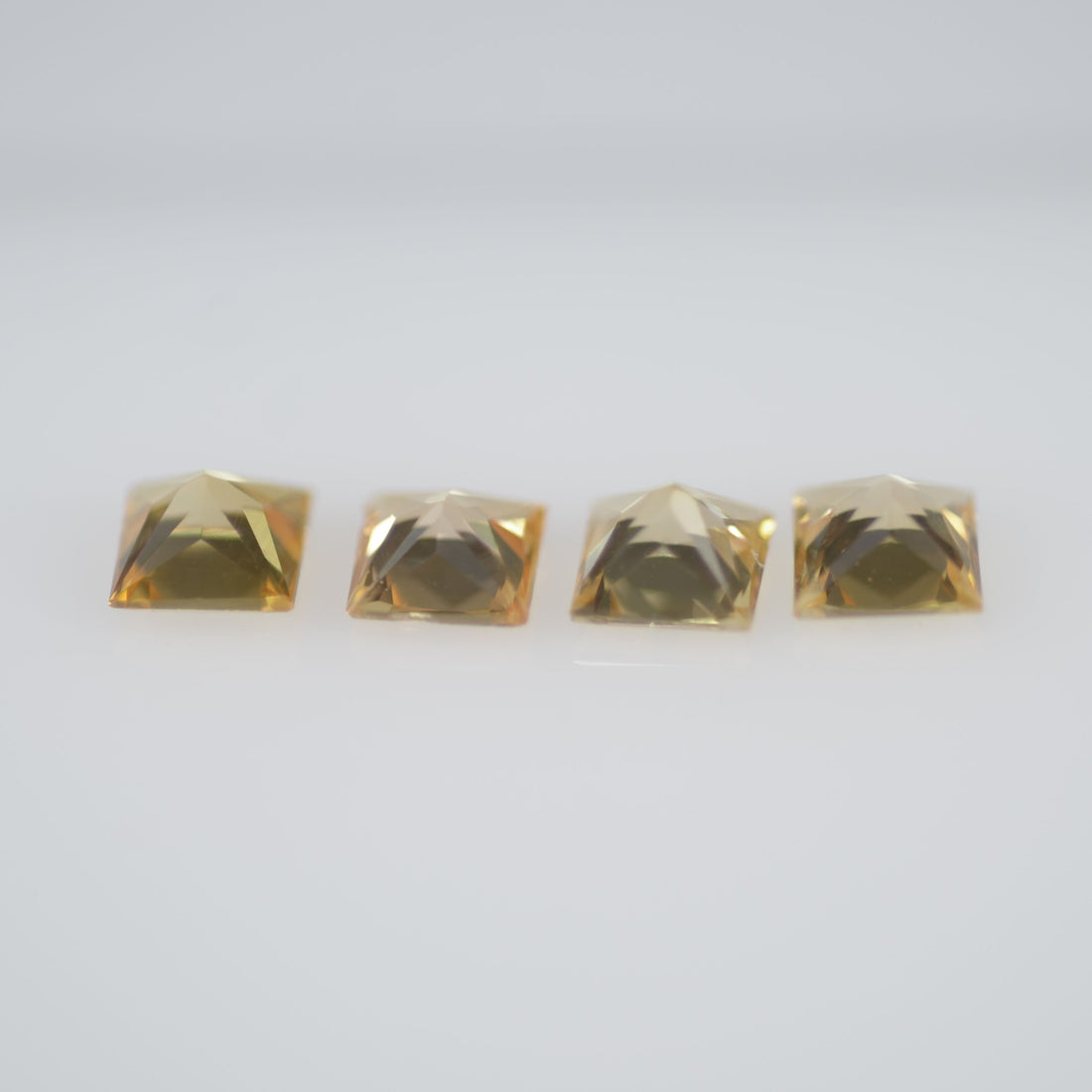 3.2-4.5 mm Natural Calibrated Yellow Sapphire Loose Gemstone Princess Cut