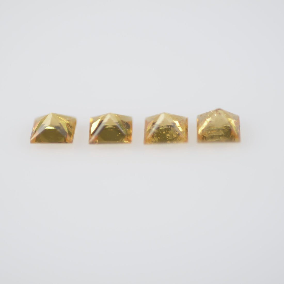 2.7-3.2 mm Natural Calibrated Yellow Sapphire Loose Gemstone Princess Cut