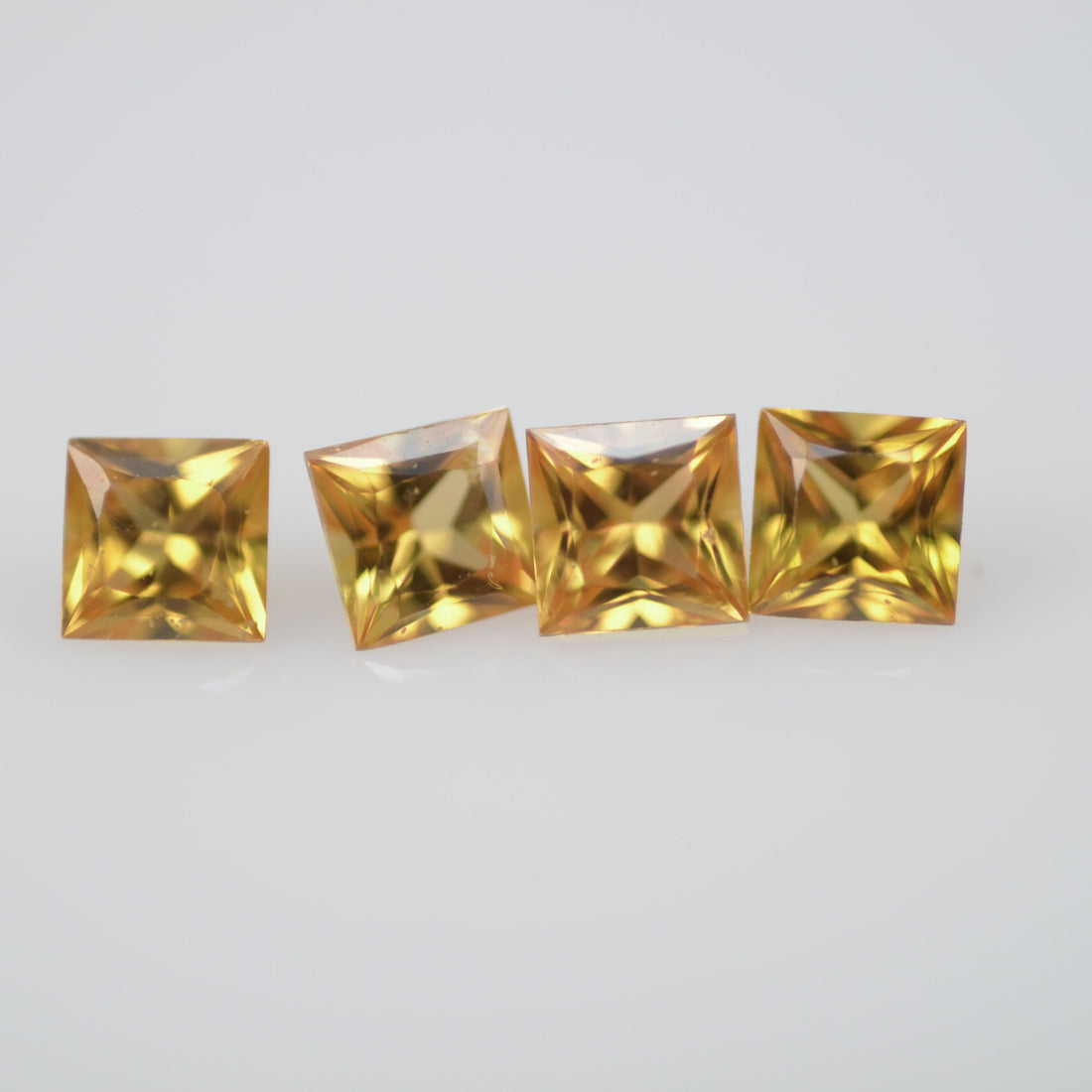 2.8-3.3 mm Natural Calibrated Yellow Sapphire Loose Gemstone Princess Cut